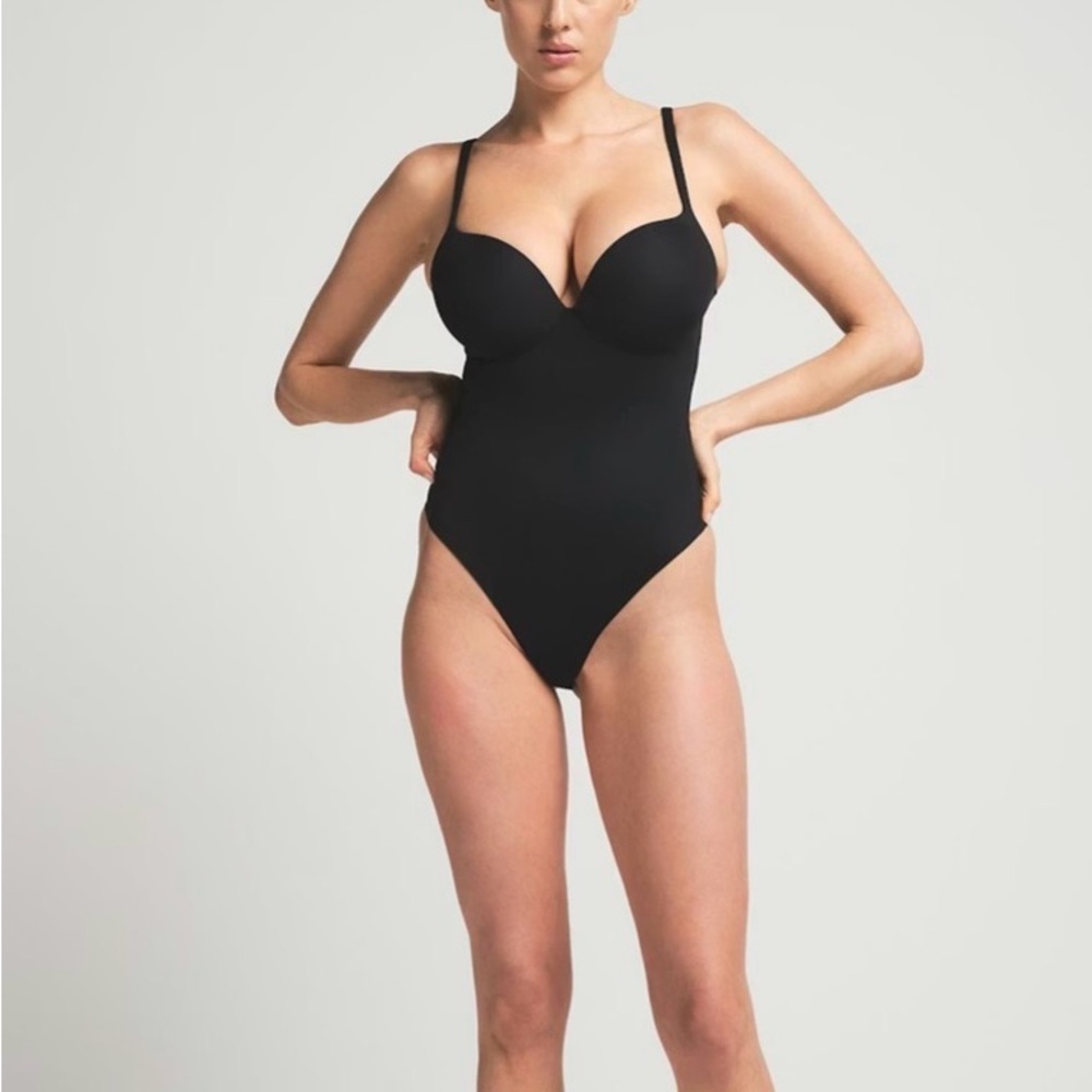 SKIMS ULTIMATE PUSH-UP THONG BODYSUIT NWT